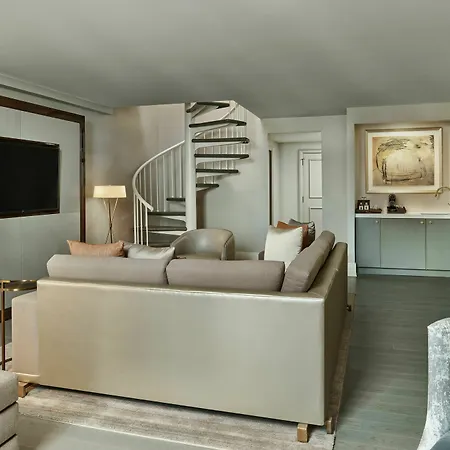 Hotel Crescent Court Dallas Room photo